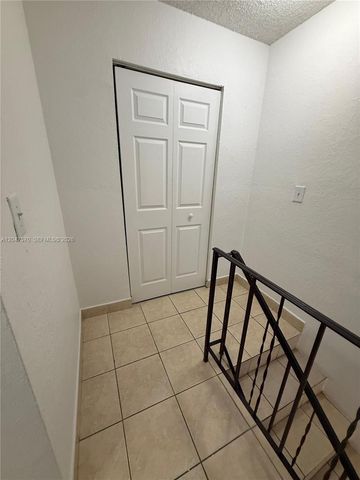 1305 W 53rd St 406, Hialeah, FL 33012