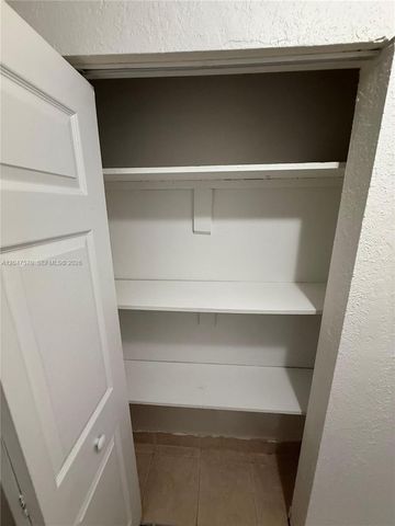 1305 W 53rd St 406, Hialeah, FL 33012