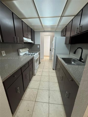 1305 W 53rd St 406, Hialeah, FL 33012