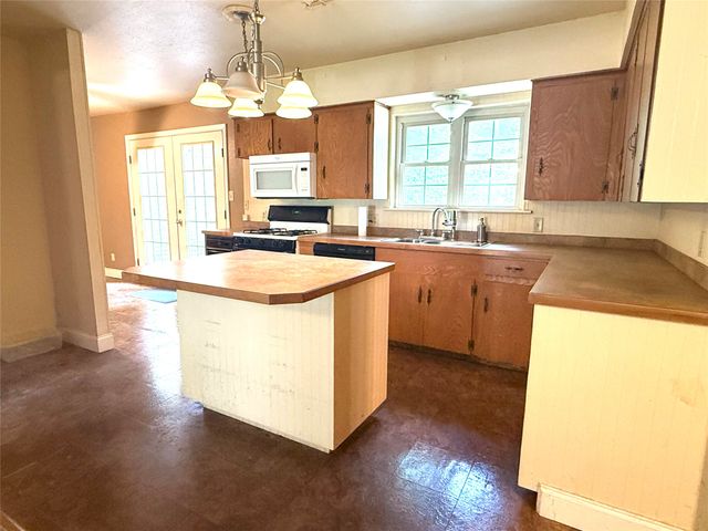 837 Drewry Drive, Shreveport, LA 71118