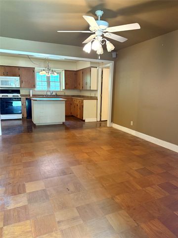 837 Drewry Drive, Shreveport, LA 71118
