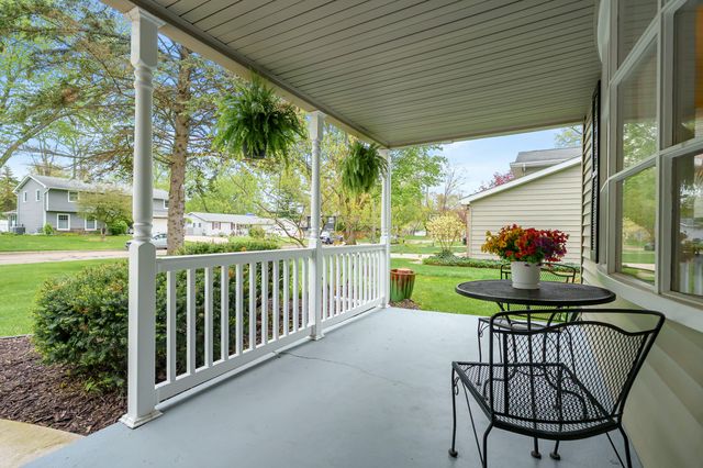1527 Highgate Road, Kalamazoo, MI 49006