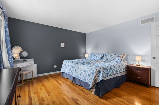 1527 Highgate Road, Kalamazoo, MI 49006