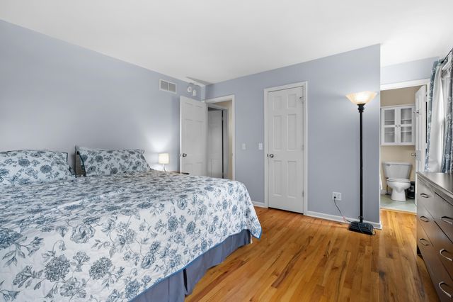 1527 Highgate Road, Kalamazoo, MI 49006