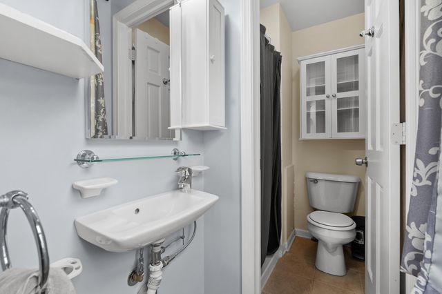 1527 Highgate Road, Kalamazoo, MI 49006