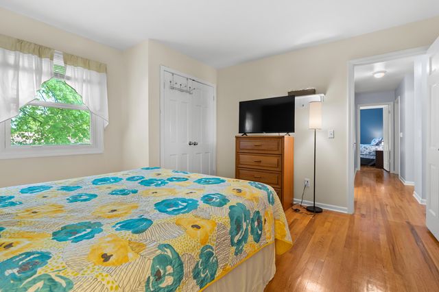 1527 Highgate Road, Kalamazoo, MI 49006
