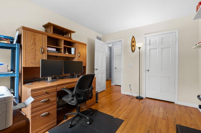 1527 Highgate Road, Kalamazoo, MI 49006