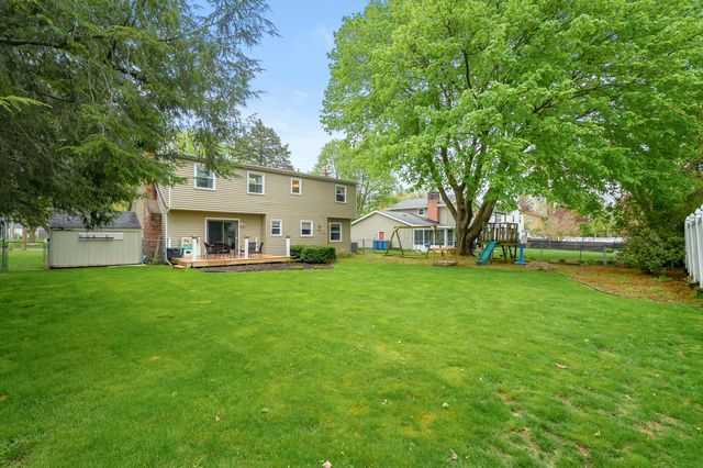 1527 Highgate Road, Kalamazoo, MI 49006