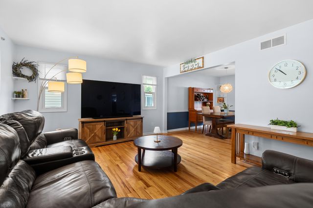 1527 Highgate Road, Kalamazoo, MI 49006