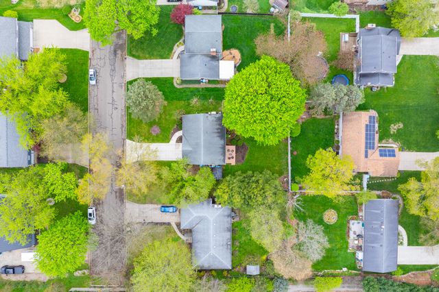 1527 Highgate Road, Kalamazoo, MI 49006