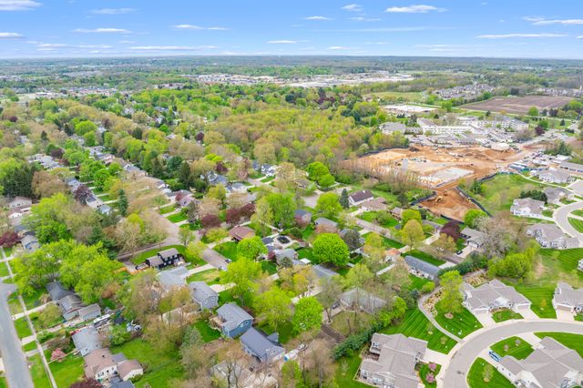 1527 Highgate Road, Kalamazoo, MI 49006