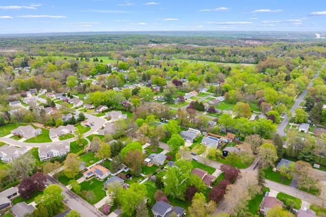 1527 Highgate Road, Kalamazoo, MI 49006