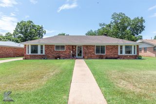 1434 Meadowbrook Drive, Abilene, TX 79603