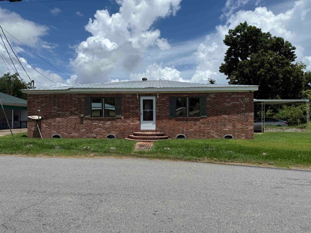 2123 Church St, Vacherie, LA 70090