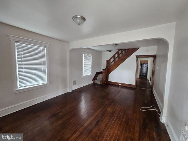 106 MAIN ST, Mantua, NJ 08051