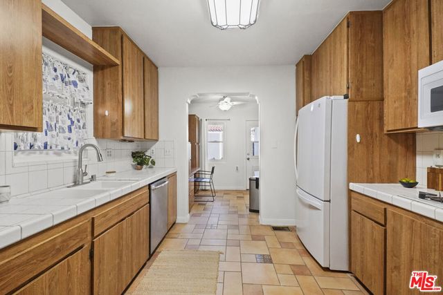 1238 N Isabel Street, Glendale, CA 91207