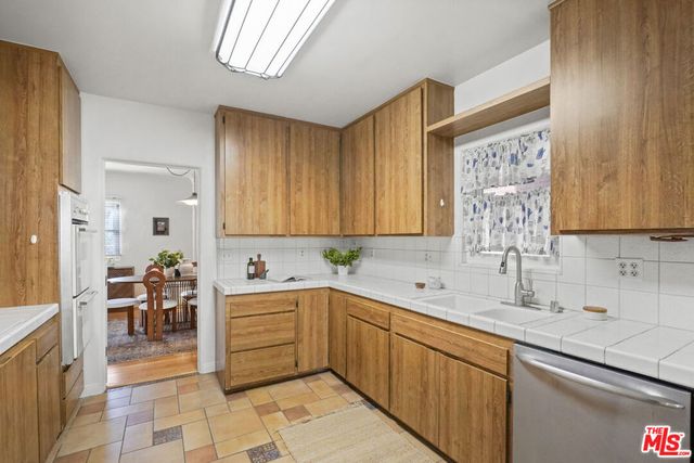 1238 N Isabel Street, Glendale, CA 91207