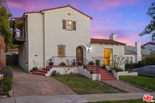 1238 N Isabel Street, Glendale, CA 91207