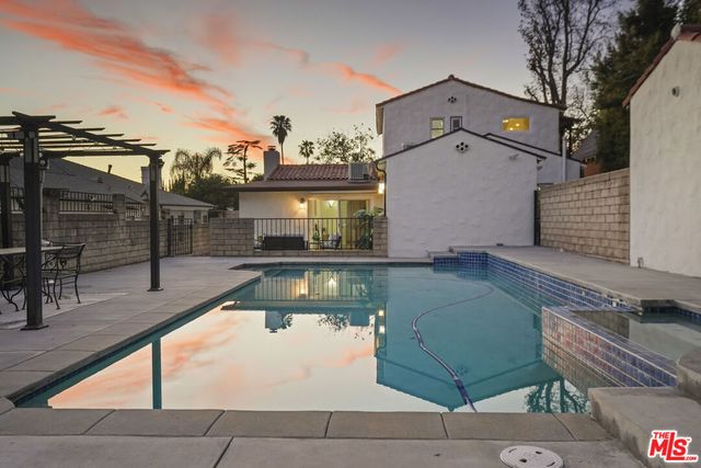 1238 N Isabel Street, Glendale, CA 91207