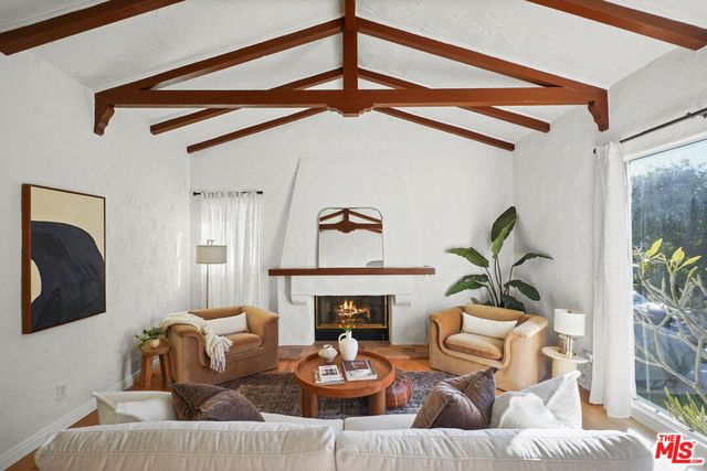 1238 N Isabel Street, Glendale, CA 91207