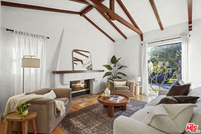 1238 N Isabel Street, Glendale, CA 91207