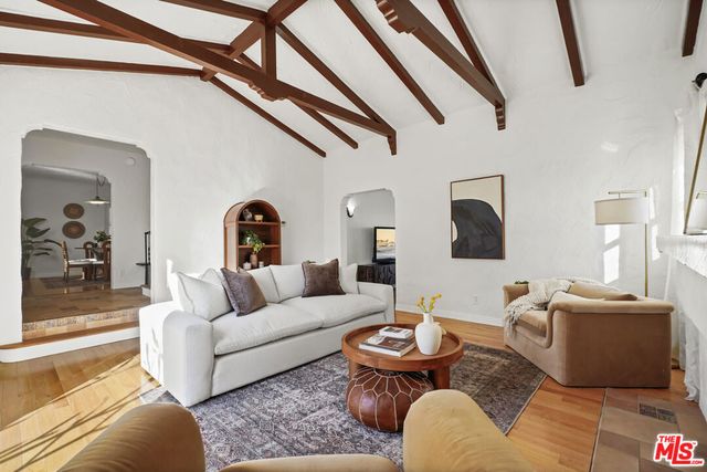 1238 N Isabel Street, Glendale, CA 91207