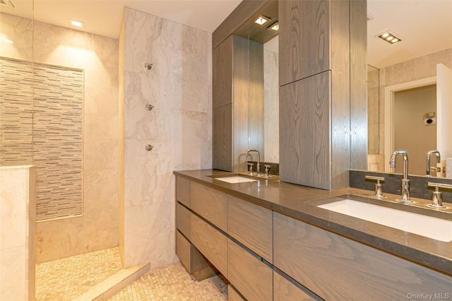 79 Meadow Woods Road, Great Neck, NY 11020