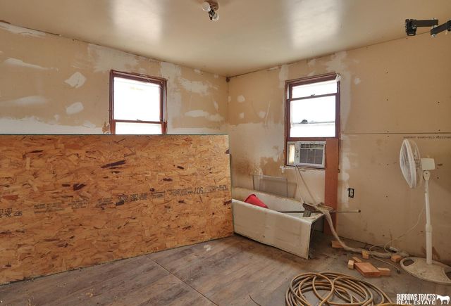 517 Mulberry Street, Peru, NE 68421