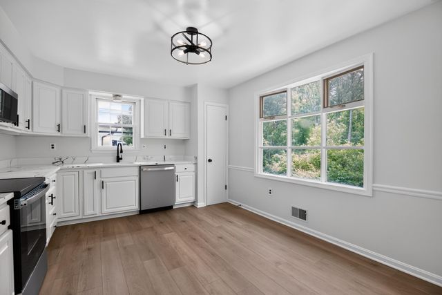 2260 BRIDLE PATH DR, Waldorf, MD 20601