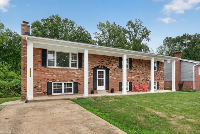 2260 BRIDLE PATH DR, Waldorf, MD 20601