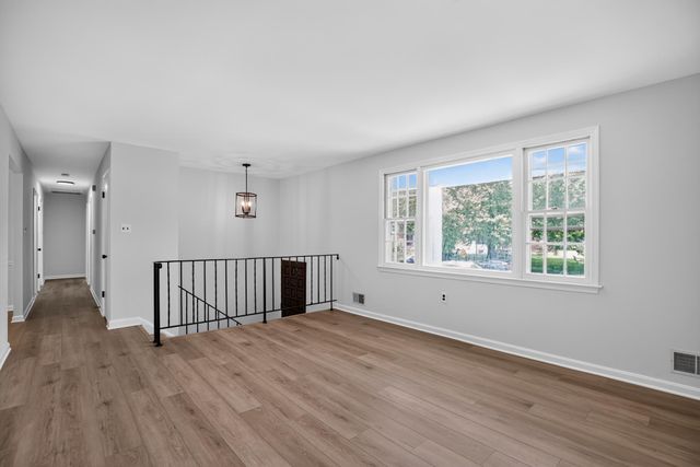 2260 BRIDLE PATH DR, Waldorf, MD 20601