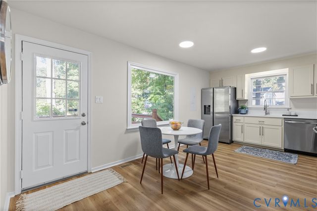 6924 Mason Woods Dr, North Chesterfield, VA 23234