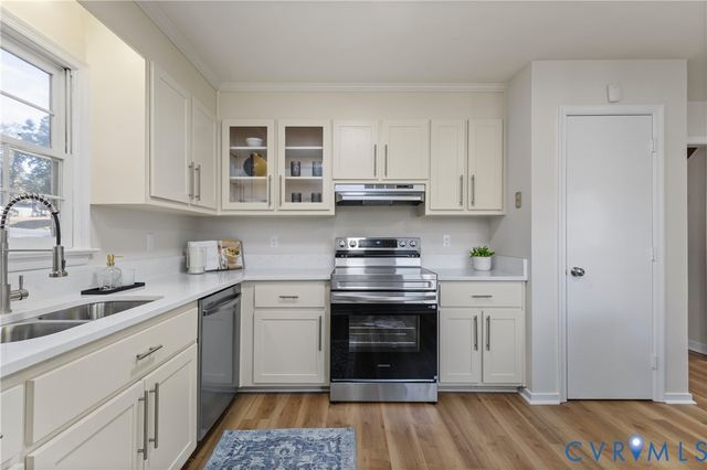 6924 Mason Woods Dr, North Chesterfield, VA 23234