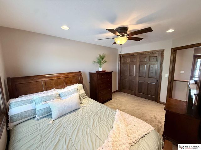 609 Pier 1, Lincoln, NE 68528