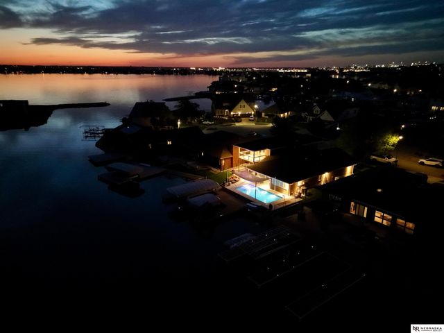 609 Pier 1, Lincoln, NE 68528