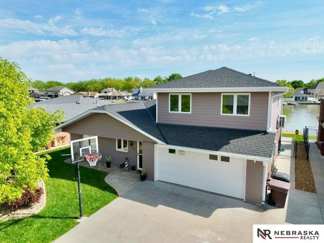 609 Pier 1, Lincoln, NE 68528