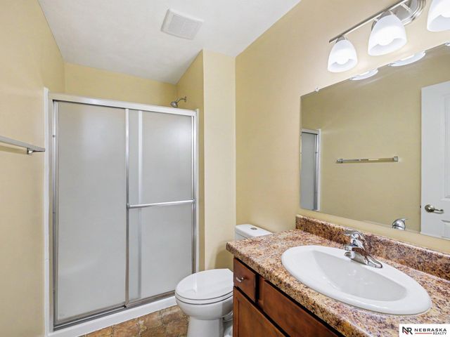 1807 Mayflower Road, Bellevue, NE 68123