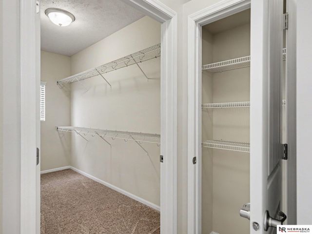 1807 Mayflower Road, Bellevue, NE 68123