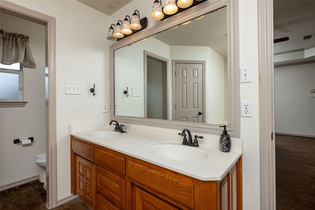 2387 County Road 2021, Glen Rose, TX 76043