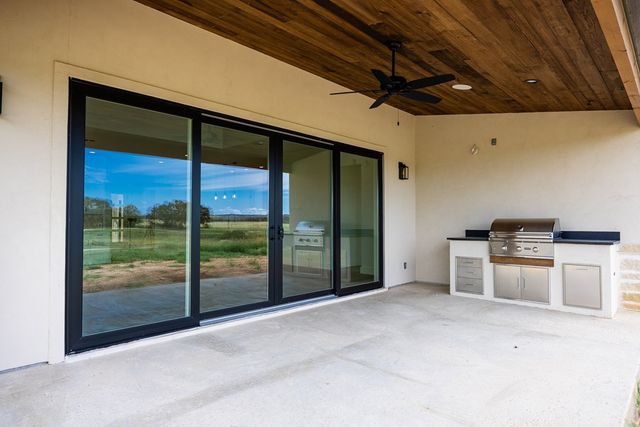 4528-22 Comanche Trace Dr, Kerrville, TX 78028