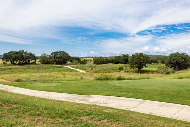 4528-22 Comanche Trace Dr, Kerrville, TX 78028