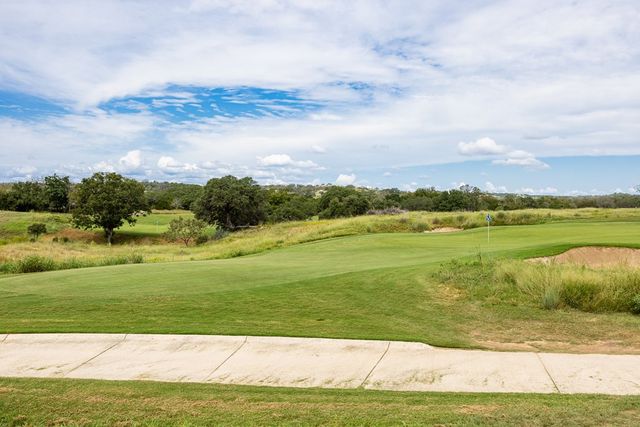 4528-22 Comanche Trace Dr, Kerrville, TX 78028