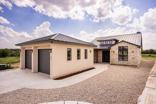 4528-22 Comanche Trace Dr, Kerrville, TX 78028