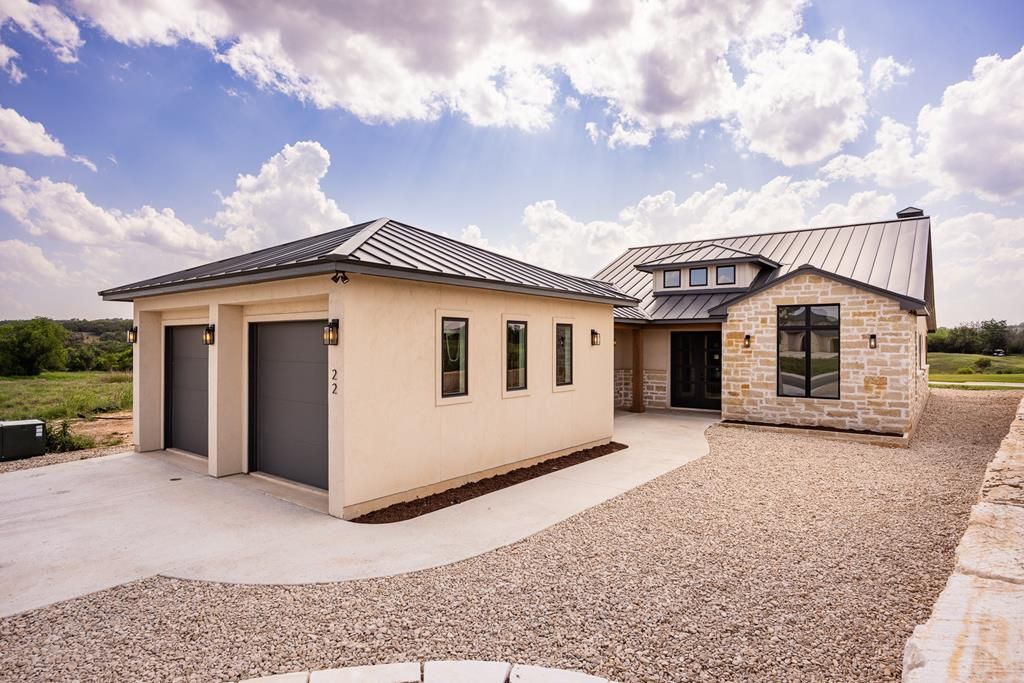 4528-22 Comanche Trace Dr, Kerrville, TX 78028