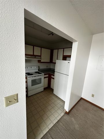 400 1st Street SE 410, Cedar Rapids, IA 52401