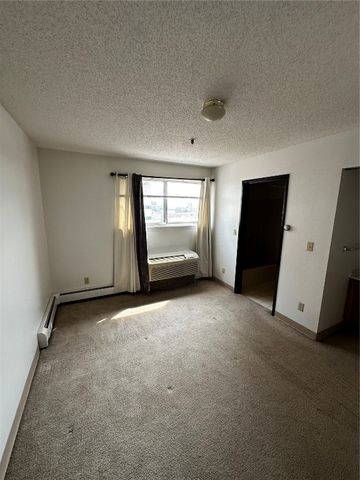 400 1st Street SE 410, Cedar Rapids, IA 52401