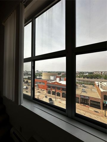 400 1st Street SE 410, Cedar Rapids, IA 52401