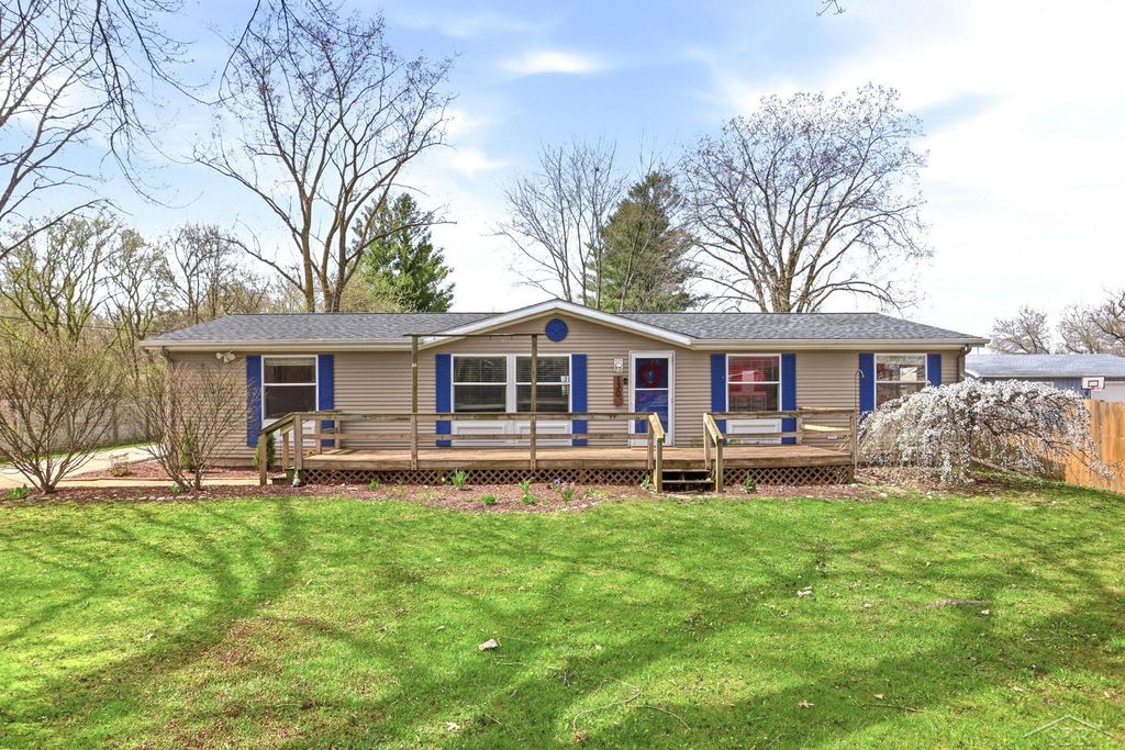 130 S Miller Road, Saginaw, MI 48609