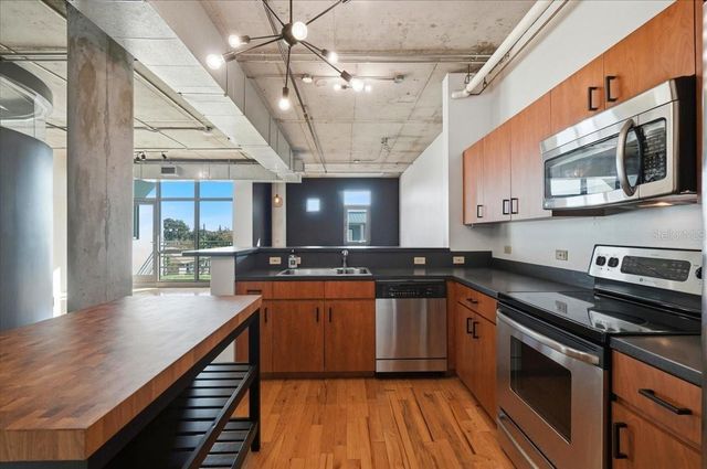 10 N SUMMERLIN AVENUE 7, Orlando, FL 32801