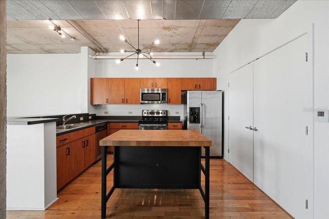 10 N SUMMERLIN AVENUE 7, Orlando, FL 32801